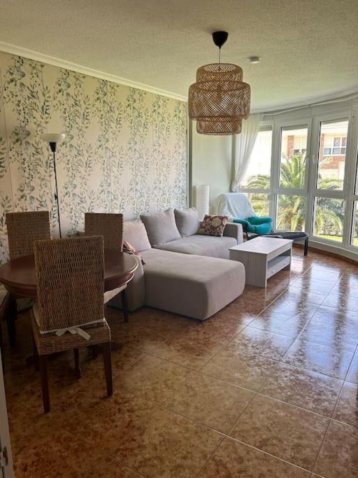 Playa De Berria -Apartamento Con Piscina Y Vistas Al Mar Santoña Eksteriør bilde